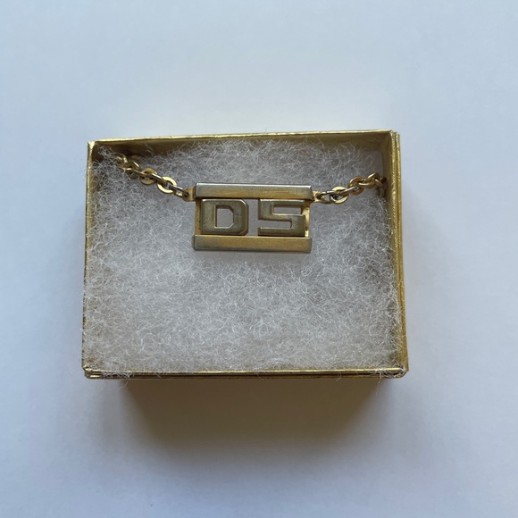 Swank Gold-Tone Tie Clip with Hanging Chain and Initials “DS” - Picture 2 of 6